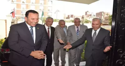 جامعة المنوفية تقدم التهنئة للمحافظ الجديد