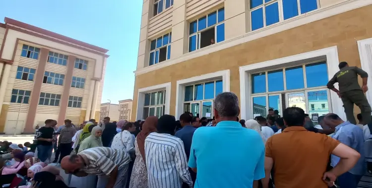  جامعة بني سويف الأهلية تعيد ذكرى طوابير العيش المرّة 