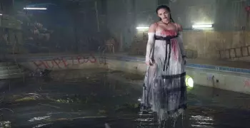 في  فيلم سهرة الخميس.. فتاة تقتل صديقتها الشيطانة