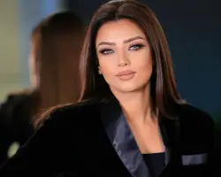 فتاة تفسخ خطوبتها بسبب حماتها.. رضوى الشربيني في مواجهة أزمة عائلية في برنامج هي وبس (فيديو)