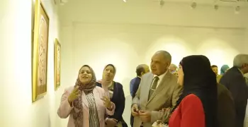 شخصيات عامة بمعرض «كاريزما» في كلية التربية الفنية جامعة المنيا (صور)