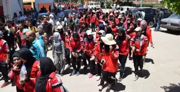 على أنغام نشيد الصاعقة.. جامعة سوهاج تشارك في اليوم الرياضي للجامعات (فيديو)