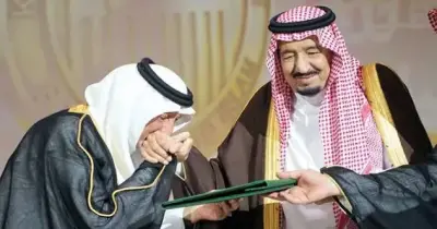 من الحكام الذين حصلوا على جائزة الملك فيصل العالمية عن فرع خدمة الملك فهد بن عبد العزيز رحمه الله صواب خطأ؟
