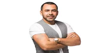 رأي يوسف الحسيني في تحفيظ القرآن الكريم يغضب المسيحيين على الإنترنت