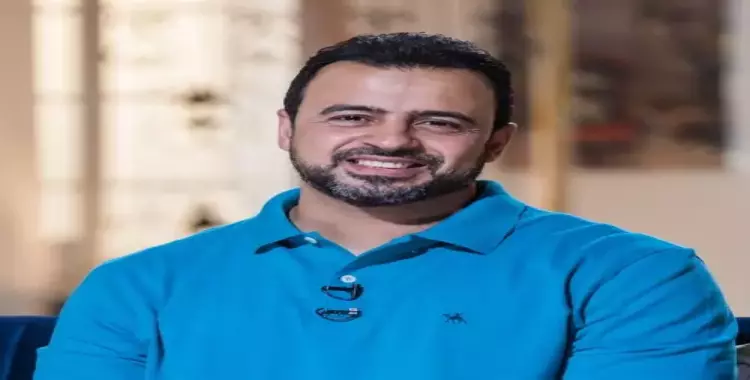  هل مصطفى حسني أخو اكرم حسني؟ 