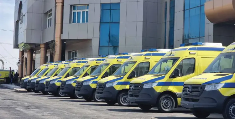  مسعف وسائق يسلمان مليون و500 ألف جنيه عثرا عليها بموقع حادث 