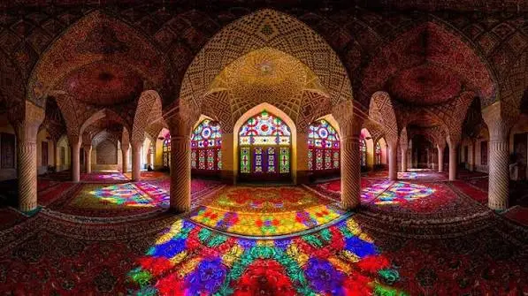 الفن الإسلامي هو الفن الذي نشأ وازدهر في البلاد التي اتخذ أهلها الإسلام دينا؟.. صواب خطأ