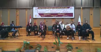 بحضور ضعيف.. حفل موسيقي على هامش مؤتمر قسم الصدر جامعة أسيوط