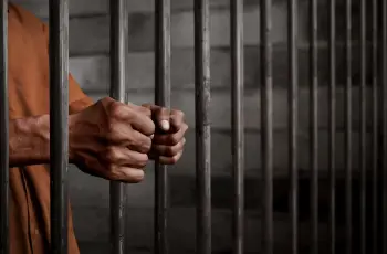 بسبب سيجارة.. مشاجرة بالسيخ الحديدي تنتهي بمقتل عامل في بولاق الدكرور