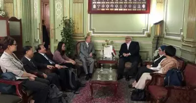 بالصور.. رئيس جامعة عين شمس يلتقي وفد «مجموعة الناشرين الصينيين» بقصر الزعفران