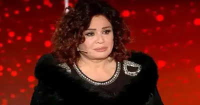تصريح إلهام شاهين عن الصلاة في العمل.. «الاستوديو مش مكان للعبادة»