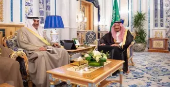 أمير الكويت يرسل رسالة إلى ملك السعودية مع وزير خارجيته