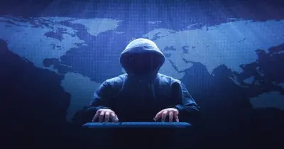 ضبط طالب بتهمة ابتزاز الفتيات على مواقع التواصل الاجتماعي في الإسماعيلية