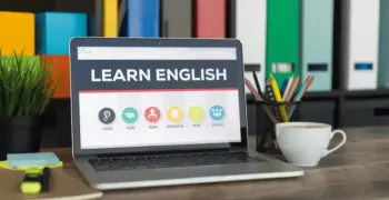 امتحانات الأضواء لغة إنجليزية الصف الثاني ثانوي شهر أبريل 2026 بالحل