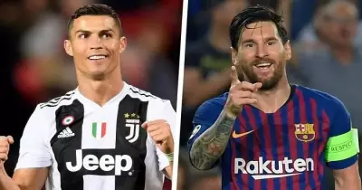 كومبيوتر يعمل بالذكاء الاصطناعي يقارن بين ميسي ورونالدو.. من الأفضل؟