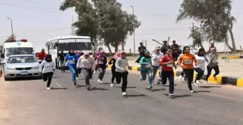 ماراثون رياضي بأسبوع الأسر الطلابية بجامعة أسوان (صور)