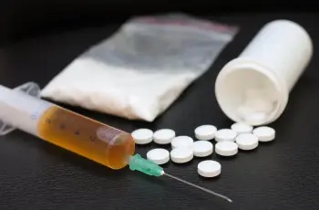 بعد تداول فيديو لسائق أتوبيس متعاطي .. مكافحة الإدمان يجري تحاليل مخدرات لسائقي الحافلات المدرسية