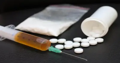 بعد تداول فيديو لسائق أتوبيس متعاطي .. مكافحة الإدمان يجري تحاليل مخدرات لسائقي الحافلات المدرسية