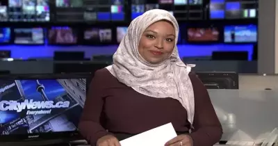 أول مذيعة مُحَجَّبة للأخبار في كندا.. كيف استقبلها الجمهور؟