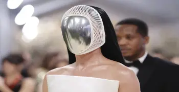 بالصور.. أغرب الإطلالات في حفل met gala ميت جالا 2026