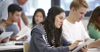 نظام «IG» الحكومي.. فرصة لدراسة مناهج بريطانية بدون غربة