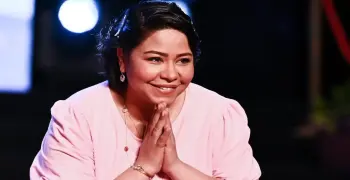 شيرين عبد الوهاب توضح ما حدث بينها وبين محاميها ياسر قنطوش