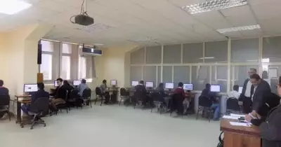 إجراء الاختبار الإلكتروني الموحد لطلاب طب الفيوم