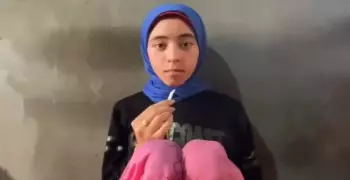 طالبة من أوائل الثانوية العامة مصابة بضمور العضلات تستنجد لقبولها بكلية الطب (فيديو)