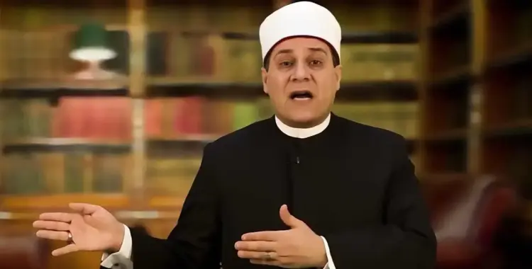  مظهر شاهين يثير الجدل بفتاوى الترند.. 4 قضايا حسمها الشرع 