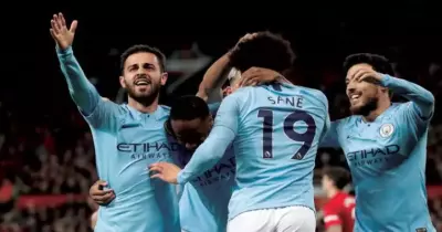 نتيجة مباراة مانشستر سيتي ضد ليستر سيتي في الدوري الإنجليزي.. الصدارة زرقاء