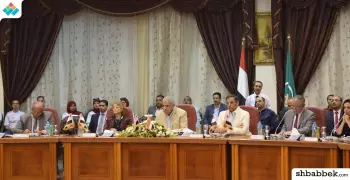 جامعة المنيا تستعرض انجازاتها في المجال المجتمعي أمام إبراهيم محلب