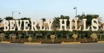 خناقة بمدرسة دولية تنتهي بكارثة.. أب يدهس 3 في بيفرلي هيلز