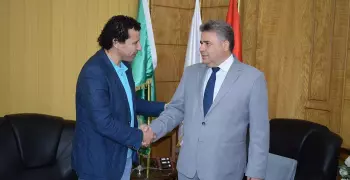 رئيس جامعة بنها يستقبل عميد فنون تطبيقية الجديد