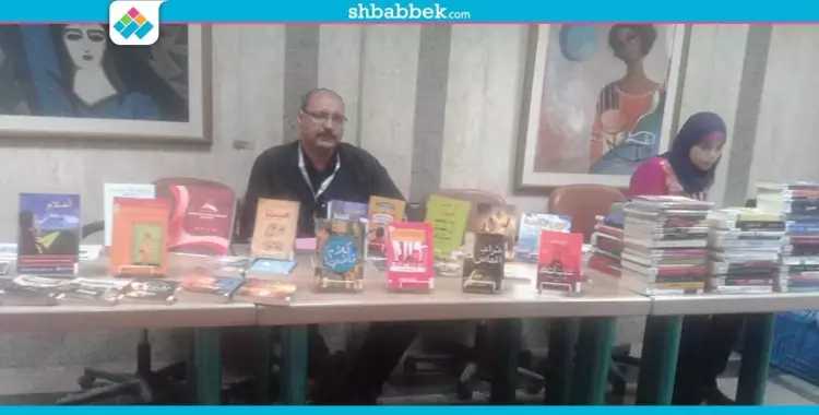  صور| مكتبة مصر العامة تقيم معرضا للكتب بجامعة القاهرة 