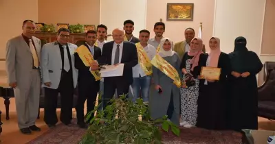 تكريم رئيس جامعة الزقازيق بكلية الآداب