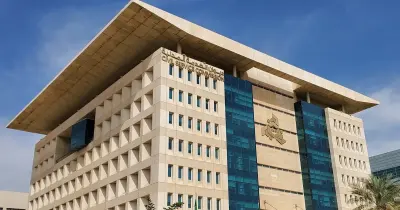 تحديد مواعيد وساعات العمل في رمضان 2026 بالكويت