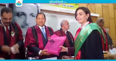 صور| جامعة طنطا تحتفل بتخريج الدفعة 32 بكلية الحقوق