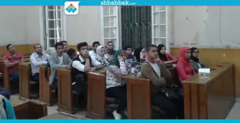 صور| «إدارة مواقع التواصل الاجتماعي».. ندوة بآداب القاهرة