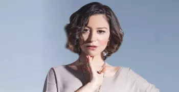 حقيقة وفاة والدة منة شلبي.. خبر رحيل الفنانة زيزي مصطفى يثير الجدل