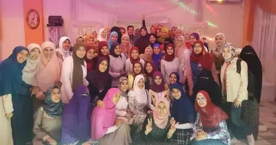 صور| حفل إفطار جماعي لطالبات «أسنان الأزهر» بالقاهرة