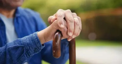 بعد تأييد حكم النفقة.. إحباط محاولة انتحار مسن داخل محكمة طنطا