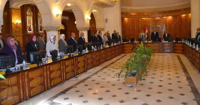 جامعة الإسكندرية: 50 منحة دراسية بالبرامج الخاصة لأبناء ضحايا الجيش والشرطة