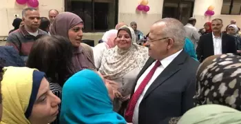 الطالبات تقود الدرّاجات في جامعة القاهرة.. و«الخشت»: سنشتري عدد كبير من «العَجَل»