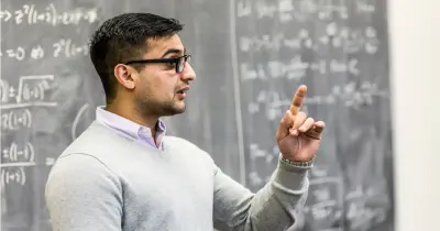 وظائف للمدرسين المصريين في السعودية 2026.. أرقام للتواصل