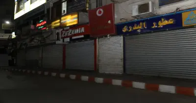 هل المحلات التجارية مفتوحة الآن بعد تطبيق قرار الإغلاق الجديد؟
