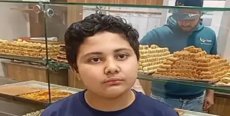  قصة كفاح الطالب أحمد أنور صانع الفيديوهات بالمنوفية.. (فيديو) 