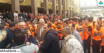 عميد تجارة عين شمس يفتتح اليوم الرياضي للطلاب بمارثون الجري (صور)