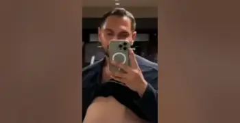 أحمد الفاتح.. وفاة أول رجل عربي يحمل ويلد