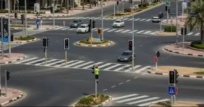 متى تنزل مخالفة قطع الإشارة إلكترونيا عبر النيابة العامة؟