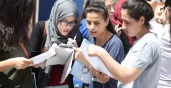 طلاب الثانوية العامة: امتحان الفيزياء سهل والتاريخ في مستوى «ابن خلدون»